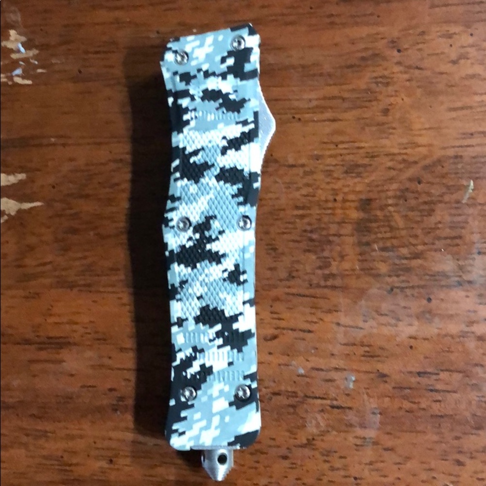 New RAVENCREST TACTICAL OTF